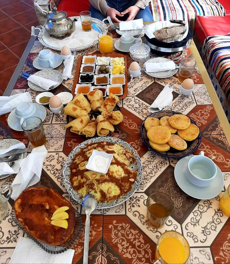 אוג'דה Hotel Lahlou Riad Cafeteria מראה חיצוני תמונה